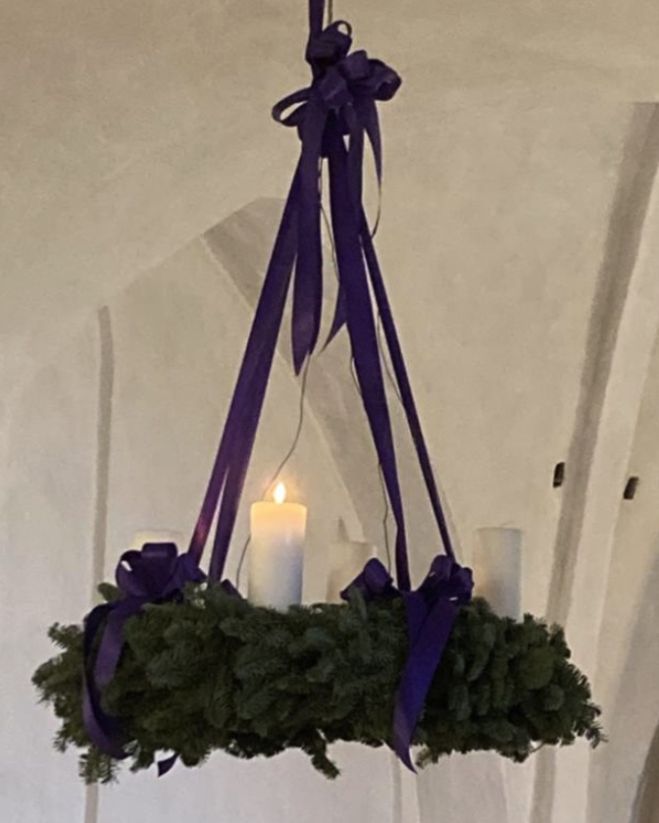 Ingen julekor i Fur kirke i år –   i stedet laver vi en sang og musikgudstjeneste 3. søndag i advent. 